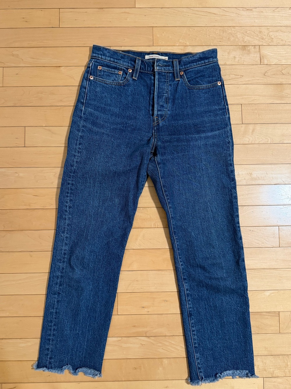 Levi's Wedgie Straight Jeans Size 26 High Rise Raw Hem Dark Wash